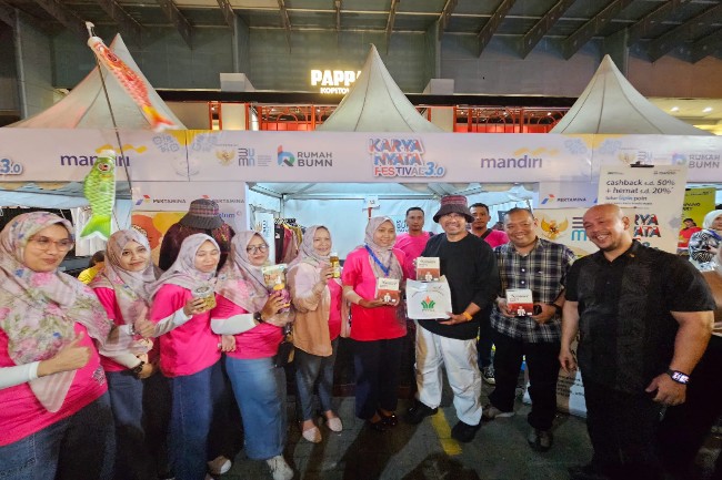 Festival Vol 3 Digelar, Produk UMKM Binaan PTPN IV Tarik Minat Pengunjung