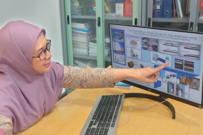Profesor Perempuan Pertama Teknik Mesin ITS Surabaya Kembangkan Peredam Getaran Dinamis