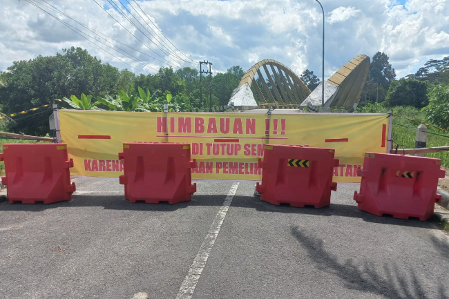 Jembatan Kupu-kupu di Siak Rusak, Baut Penyangga Lepas?