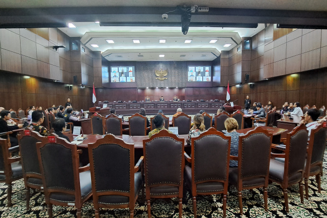 Sah! Hakim Suhartoyo Resmi Terpilih Gantikan 'Paman Usman' Jadi Ketua MK