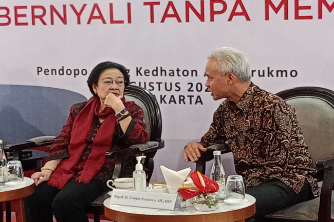 Gibran dan Kaesang Cium Tangan, Begini Reaksi Megawati