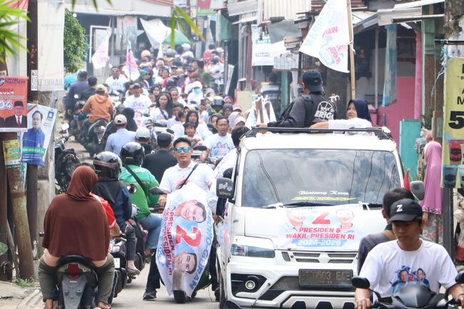 Aksi Konvoi Warnai Acara Deklarasi Relawan Anies Pindah Dukungan ke Prabowo-Gibran