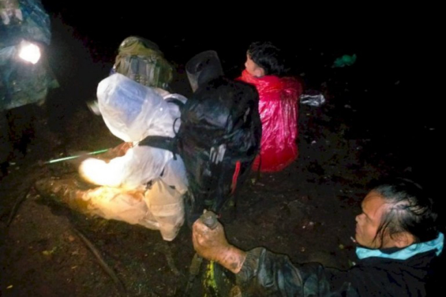 Serangan Hipotermia, 5 Pendaki Asal Jambi Dievakuasi dari Gunung Dempo