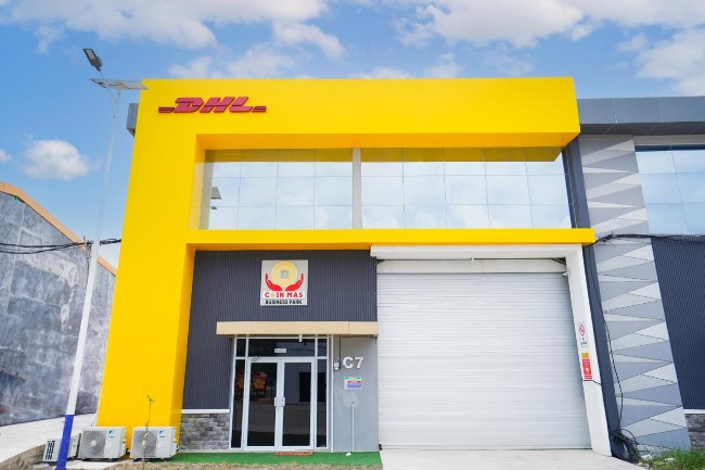 Wow! DHL Luncurkan Pusat Logistik Kendaraan Listrik Pertamanya di Batam