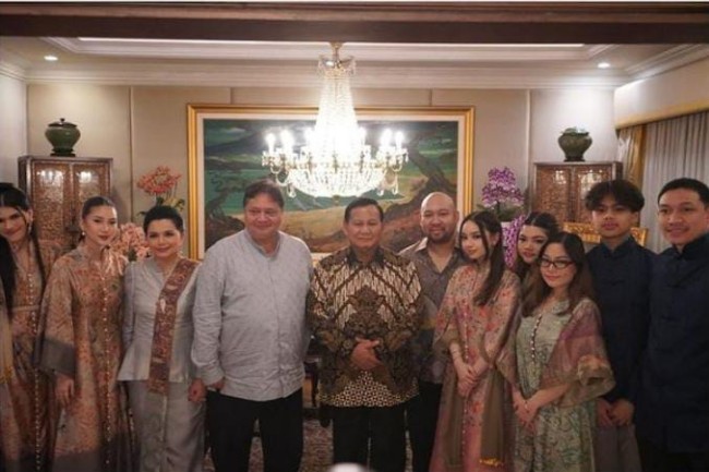 Saat Lebaran, Prabowo Keliling ke Rumah Para Kerabat, Pengamat: Merangkul dan Beri Teladan