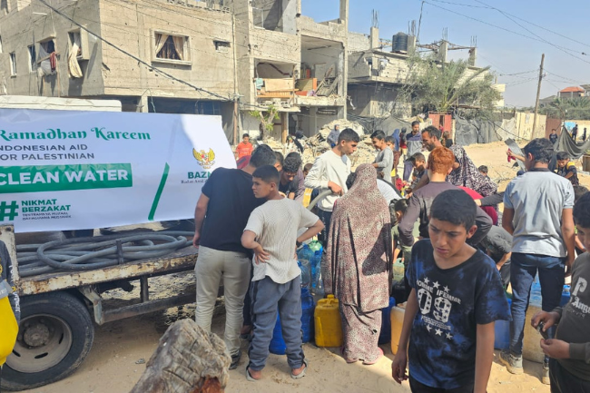 Distribusi Air Bersih untuk Pengungsi Palestina di Rafah Terus Dilakukan 