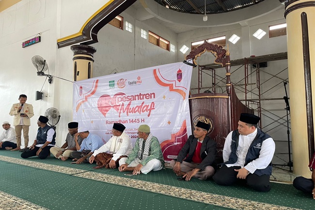 LDK PP Muhammadiyah dan Lazismu Gelar Pesantren Muallaf di Pulau Terluar