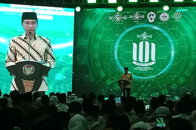UNU Yogyakarta Siapkan Kampus Masa Depan Bareng UEA, Bikin Jokowi Kaget Mahasiswa Belajar Bitcoin, Robot, hingga Kecerdasan Buatan