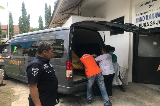 Jenazah Korban Kecelakaan Maut KM 58 Tol Japek Dipindah ke RS Polri