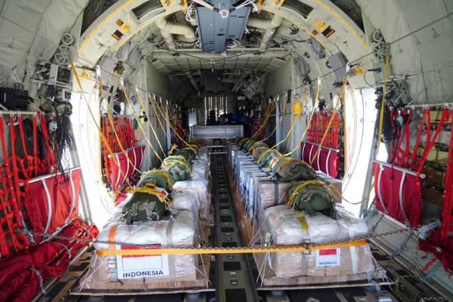 Alhamdulillah, Bantuan Indonesia untuk Gaza Tiba dengan Selamat via Pesawat Hercules C130 TNI AU