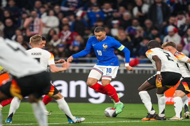 Jerman Bungkam Prancis 0-2, Toni Kroos Masih Ciamik