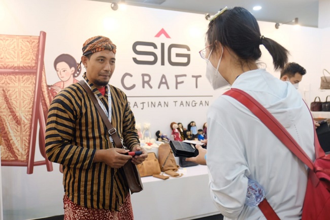 UMKM Binaan RB Rembang Semen Gresik, Arma Leather and Craft Berhasil Tembus Pasar China