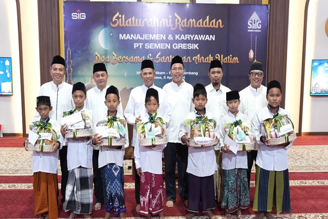 Ramadan Berbagi, Semen Gresik Salurkan Ribuan Paket Sembako dan Santuni Ratusan Anak Yatim/Piatu di Kabupaten Rembang dan Blora