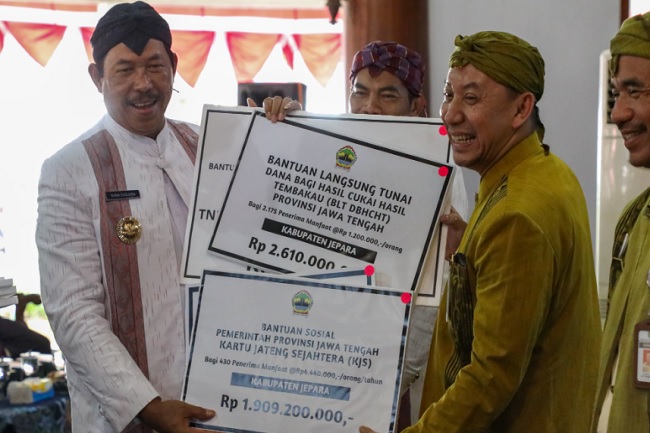 Pemprov Jateng Salurkan Bantuan Keuangan Rp119,4 Miliar untuk Jepara