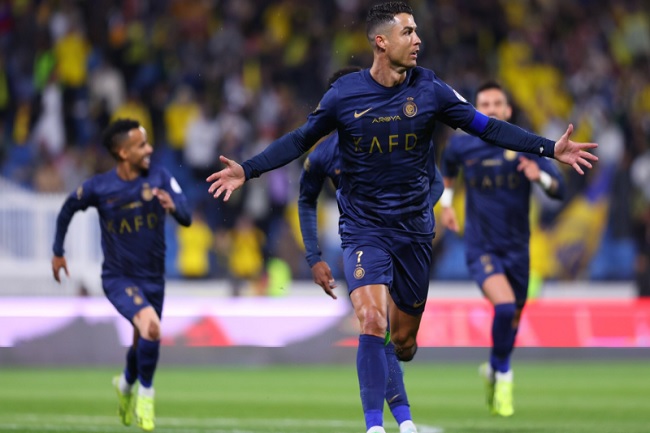 Al-Nassr Pesta 8 Gol di Markas Abha, Ronaldo Kokoh di Puncak Top Skor