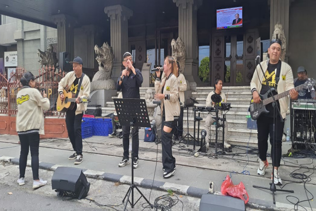 Kisah Band Pop Jawa dari Solo Mr. Boyz, Selipkan Guyonan dalam Musik Justru Laris di Panggung Politik