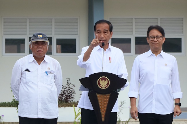 Jokowi Resmikan Inpres Jalan Daerah Rp81,8 Miliar Sepanjang 22,4 Km di Sulawesi Barat