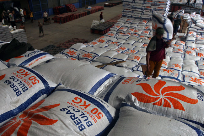 Bulog di Tubir Kebangkrutan