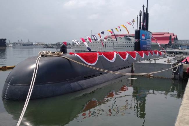 Potensi Mumpuni Produsen Senjata Lokal