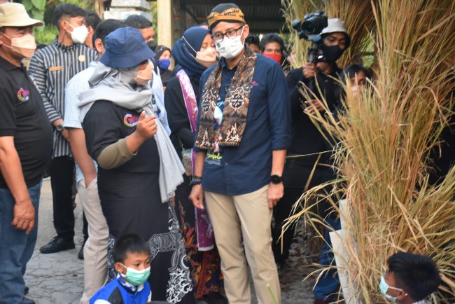 Pariwisata Kesehatan Inovatif: Membangun Desa Kuripan Kidul sebagai Destinasi Unggulan