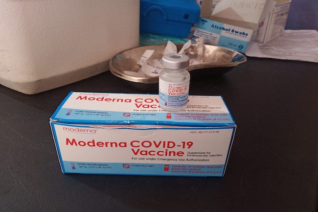 Vaksin bawah 18