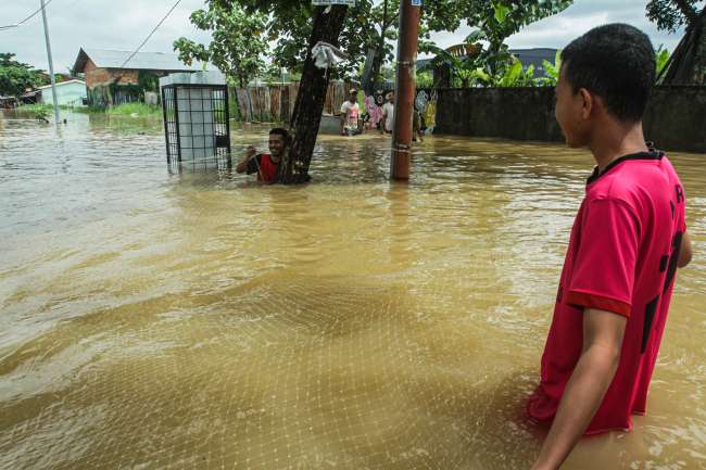 Atasi Banjir , Dinas PUPR Kota Palembang Gencarkan Normalisasi Saluran ...