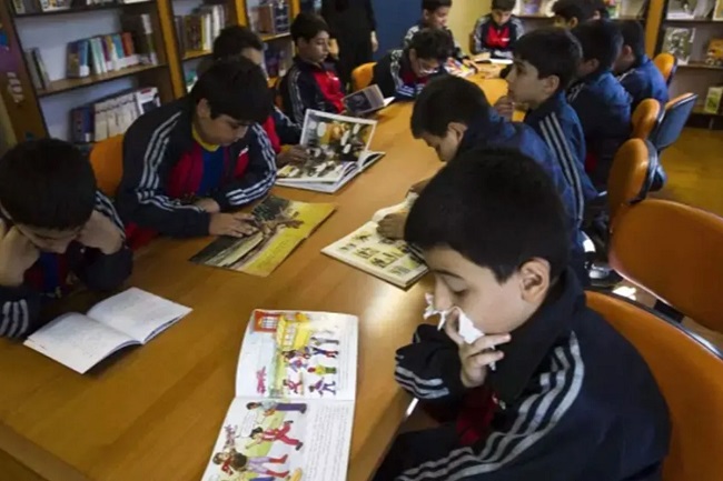 Kurikulum Sekolah di Iran Serukan Pemberantasan Israel dan AS sebagai Musuh