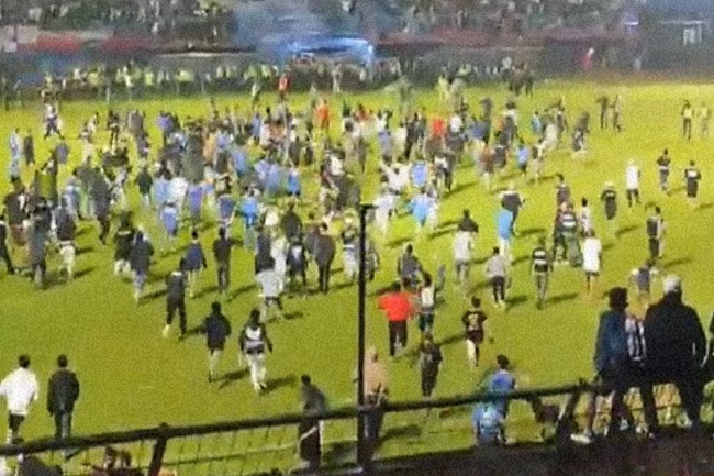 Tragedi Berdarah di Stadion Kanjuruhan Malang, Kapolda Jatim: 127 Orang Meninggal Dunia