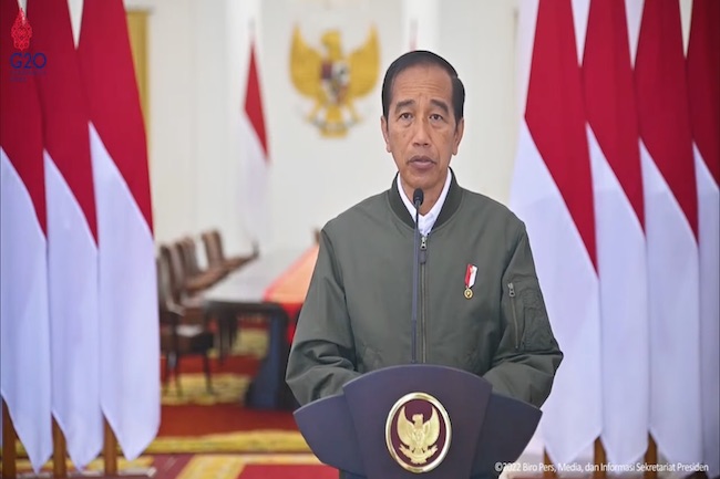 Jokowi Perintahkan Menterinya Tangani Langsung Tragedi Kanjuruhan