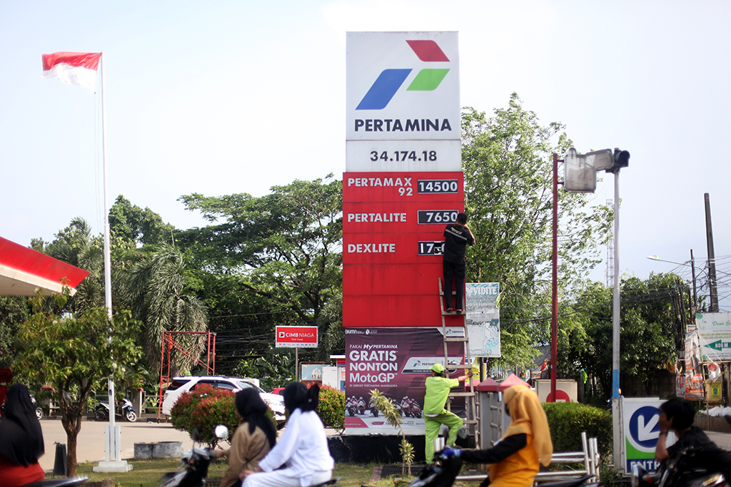 Pengamat: Tingkat Kepuasan ke Jokowi Tinggi, Mitigasi Kenaikan BBM Mesti Jalan