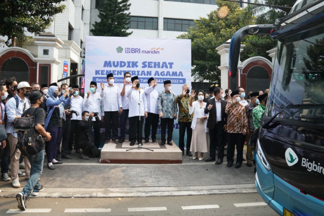 Program Kebersamaan Ramadhan Berlanjut, Bank Mandiri Berangkatkan 75 Bus Mudik Gratis