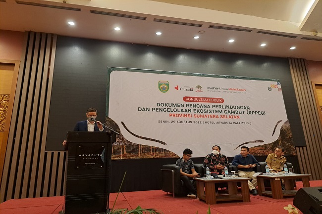 Public consultation on South Sumatra RPPEG documents in the presence of the Canadian Embassy