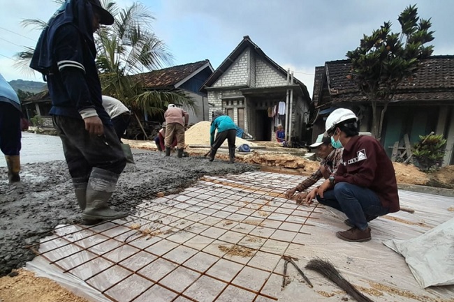 Dorong Percepatan Insfrastruktur Desa, SG Bangun Jalan Beton Senilai Rp346 Juta di Desa Tegaldowo Rembang