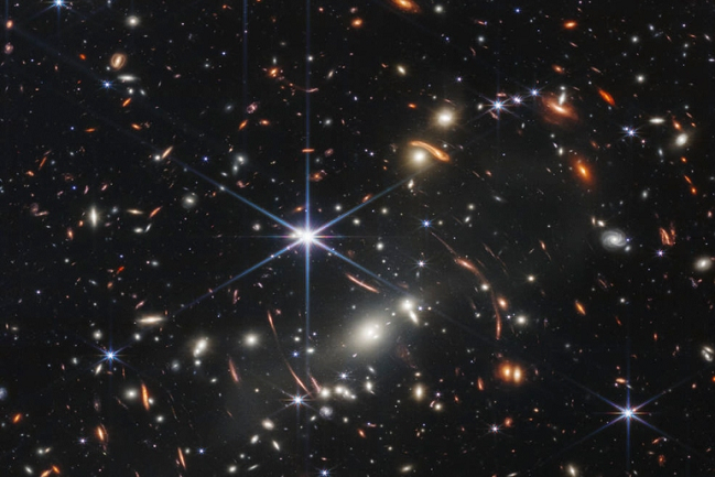 Teleskop Webb Mengintip Cahaya Fajar Alam Semesta Kita