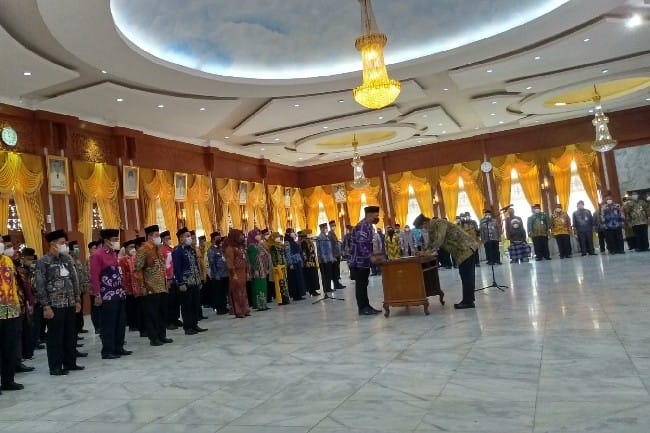 Gubernur  Ingatkan Pejabat Pemprov Kalsel Jangan Sampai Dijerat KPK