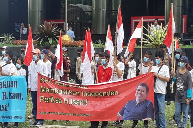 KPK Didesak Periksa Bos Jhonlin Baratama dalam Dugaan Kasus Suap Pajak