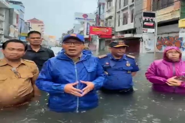 Banjir Parah Landa Makassar, Sekolah Diliburkan Sementara