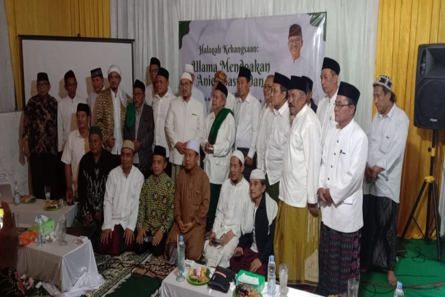 Kiai NU Jateng dan Jatim Lakukan Tirakat untuk Anies Baswedan