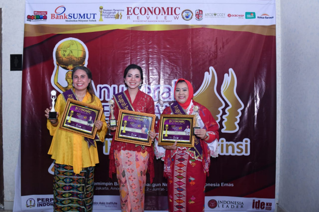 Yayasan Anugerah Perempuan Indonesia Berikan Penghargaan pada Para Perempuan Hebat