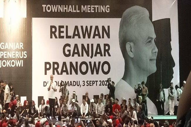 Ganjar Minta Relawannya Jangan Bersikap Mirip Tarzan
