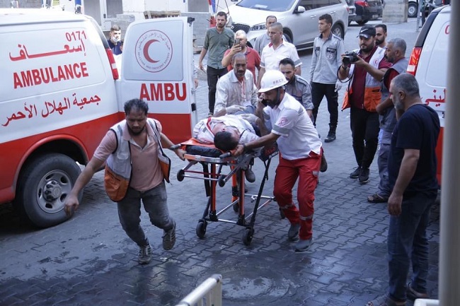 Bulan Sabit Merah Palestina: Penembakan dan Ledakan Keras Dekat RS Al-Quds
