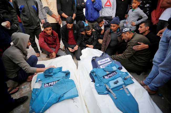 Serangan Israel Menewaskan 41 Orang dari Satu Keluarga, Sudah 13.000 Warga Palestina Tewas