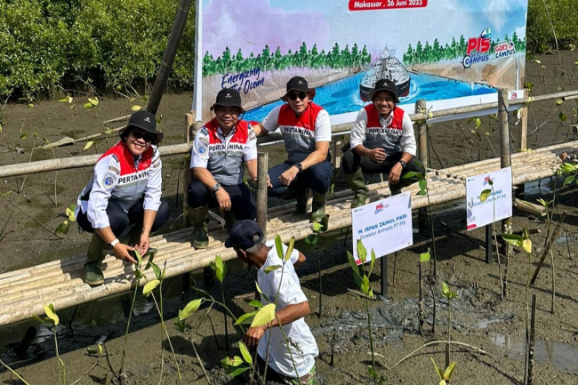Dukung ESG PIS Taman 1000 Mangrove di Makassar