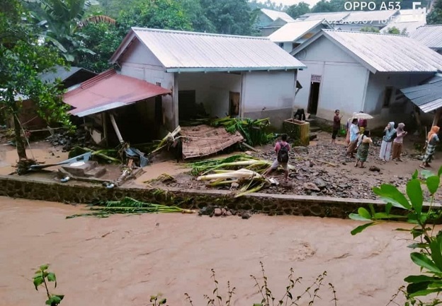 Banjir Bandang di Lombok Utara Rusak 3 Jembatan dan 43 Rumah Warga