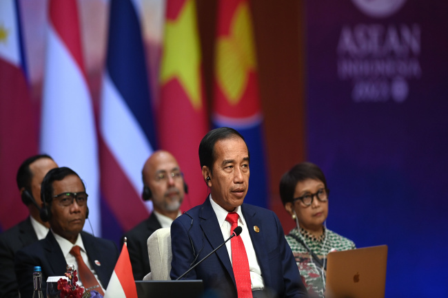 Jokowi Ajak India Jajaki Potensi Ekonomi Berkelanjutan Raksasa di Samudra Hindia