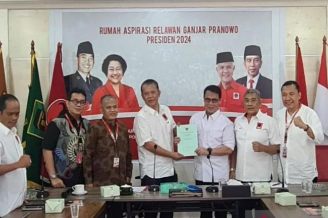 Relawan Projo Deklarasi Dukung Ganjar, Prabowo Ditinggal Pendukung Jokowi?