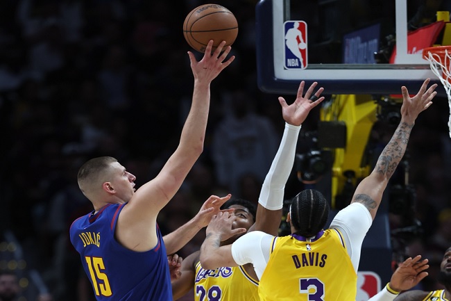 NBA: Nikola Jokic Belum Berhenti Cetak Triple-Doubles, Nuggets Bungkam ...