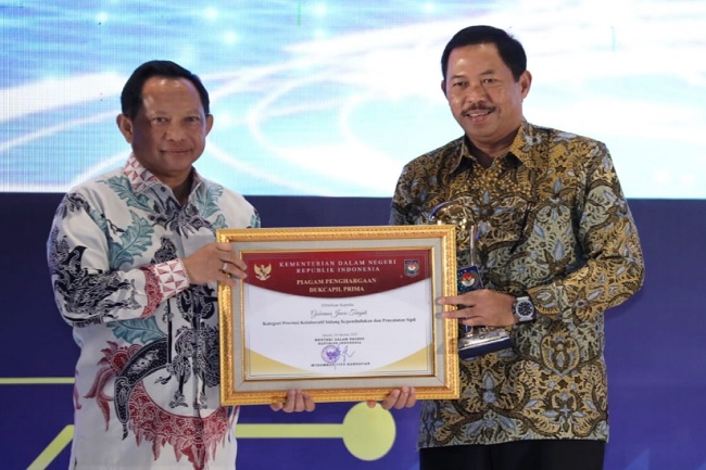 Jateng Sabet Dukcapil Prima Award Kategori Kolaboratif