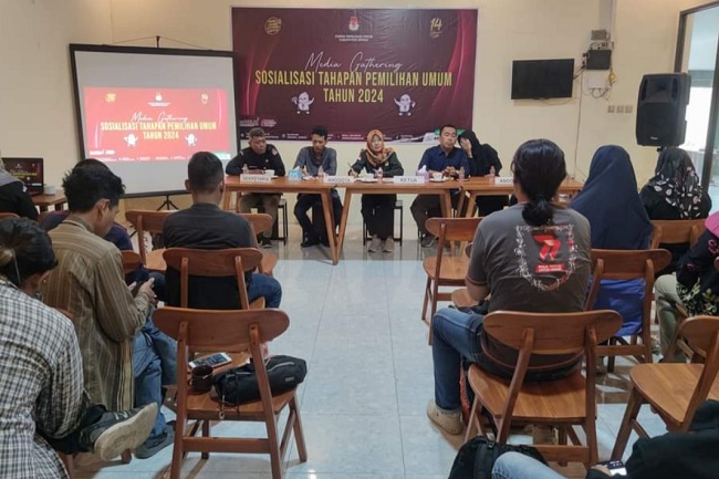 KPU Demak Gelar Media Gathering dalam Rangka Sosialisasi Tahapan Pemilu Tahun 2024