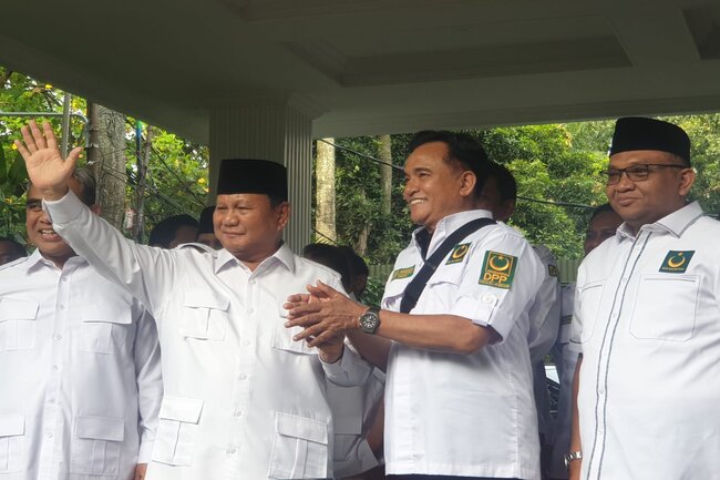 Pengamat Beberkan Kelebihan Jika Prabowo Pilih Yusril sebagai Bacawapres, Apa Saja?